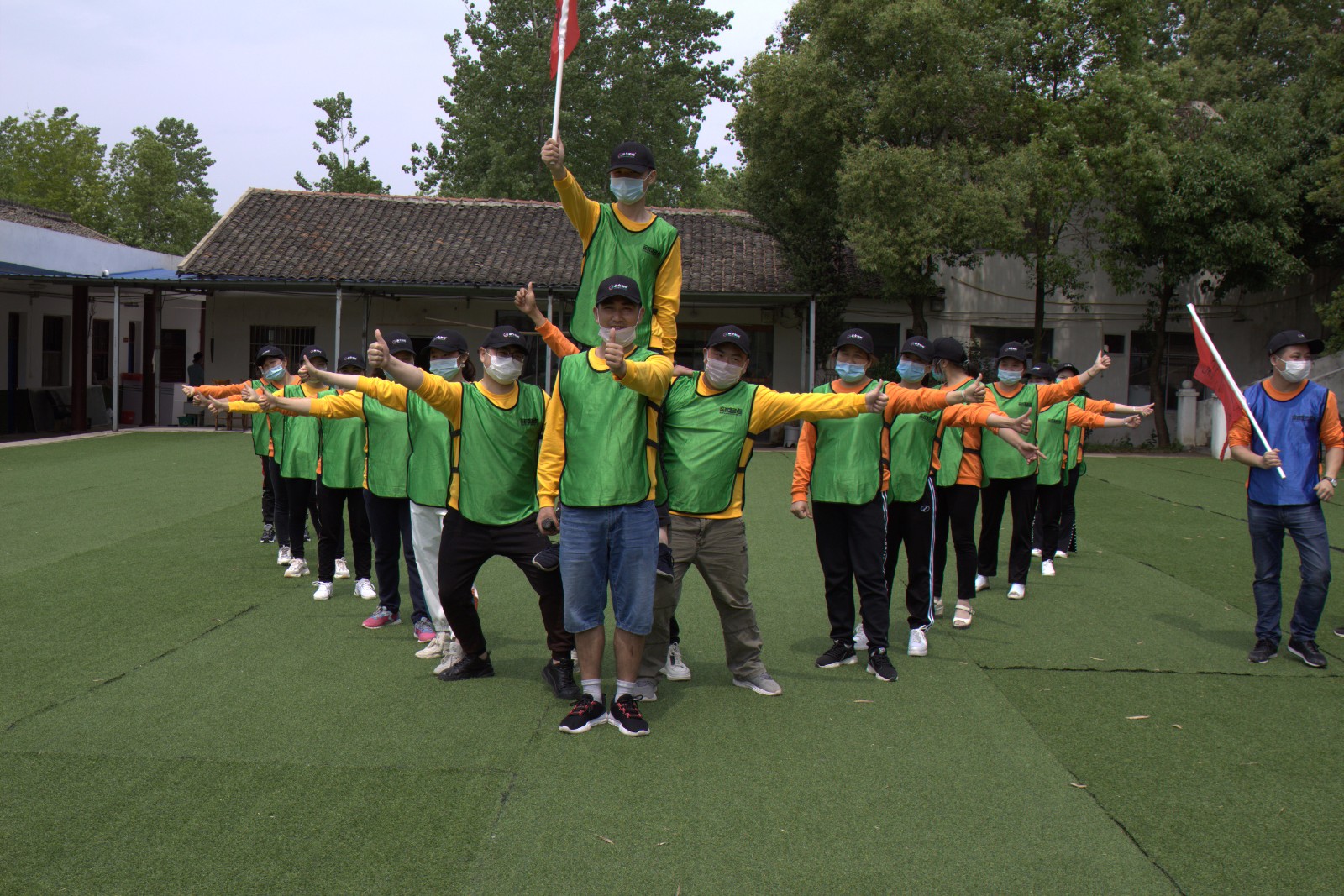 晶全照明野狼队 晶全照明野狼队